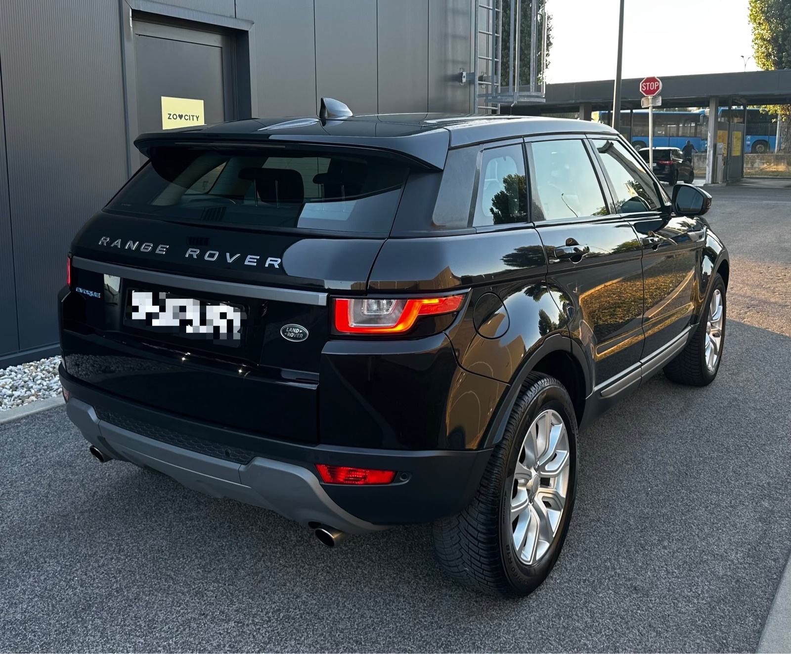 Land Rover Range Rover Evoque 2.0*Reg.god dana 07/2027*Veliki servis*, fotografija 4
