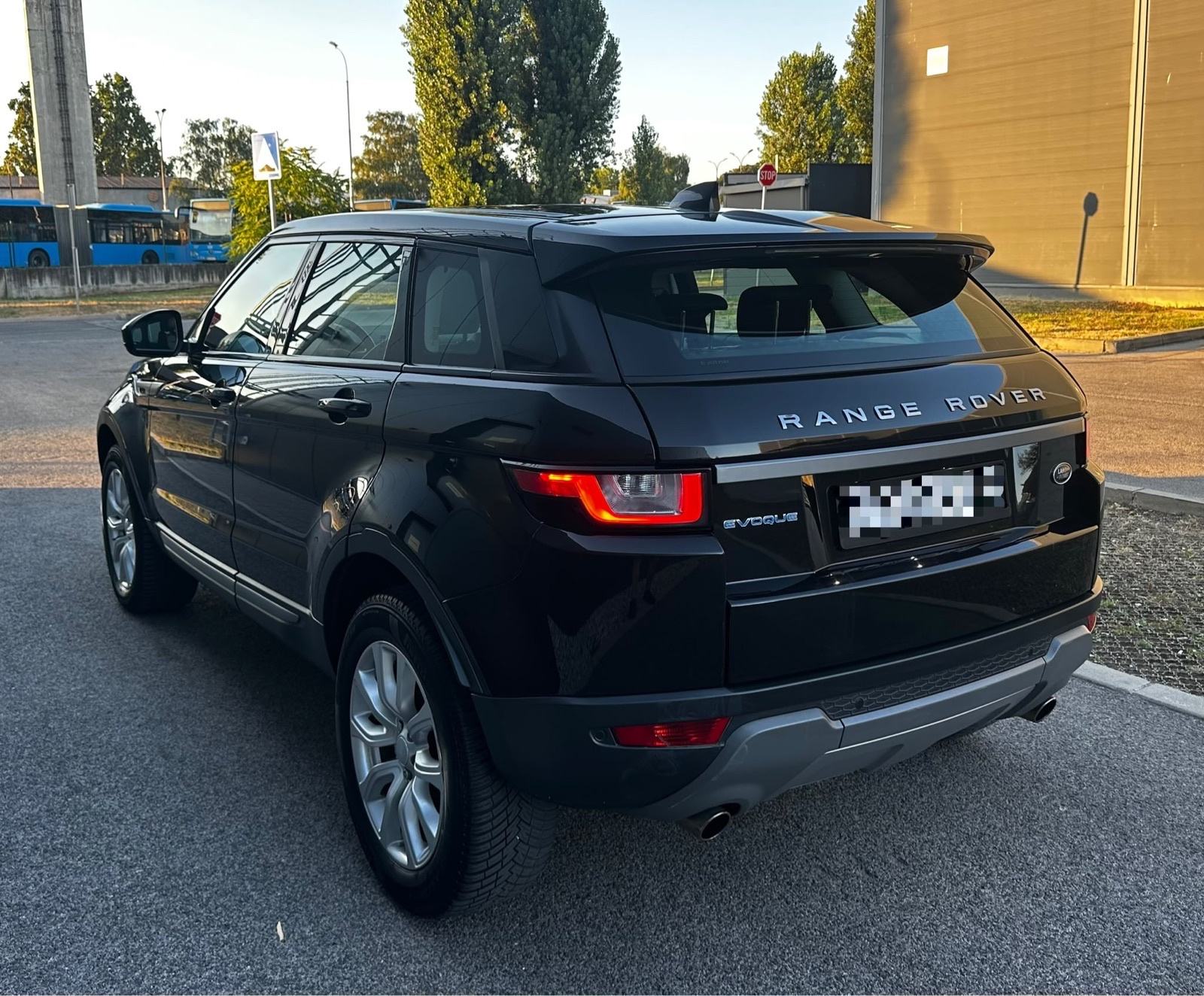 Land Rover Range Rover Evoque 2.0*Reg.god dana 07/2027*Veliki servis*, fotografija 6