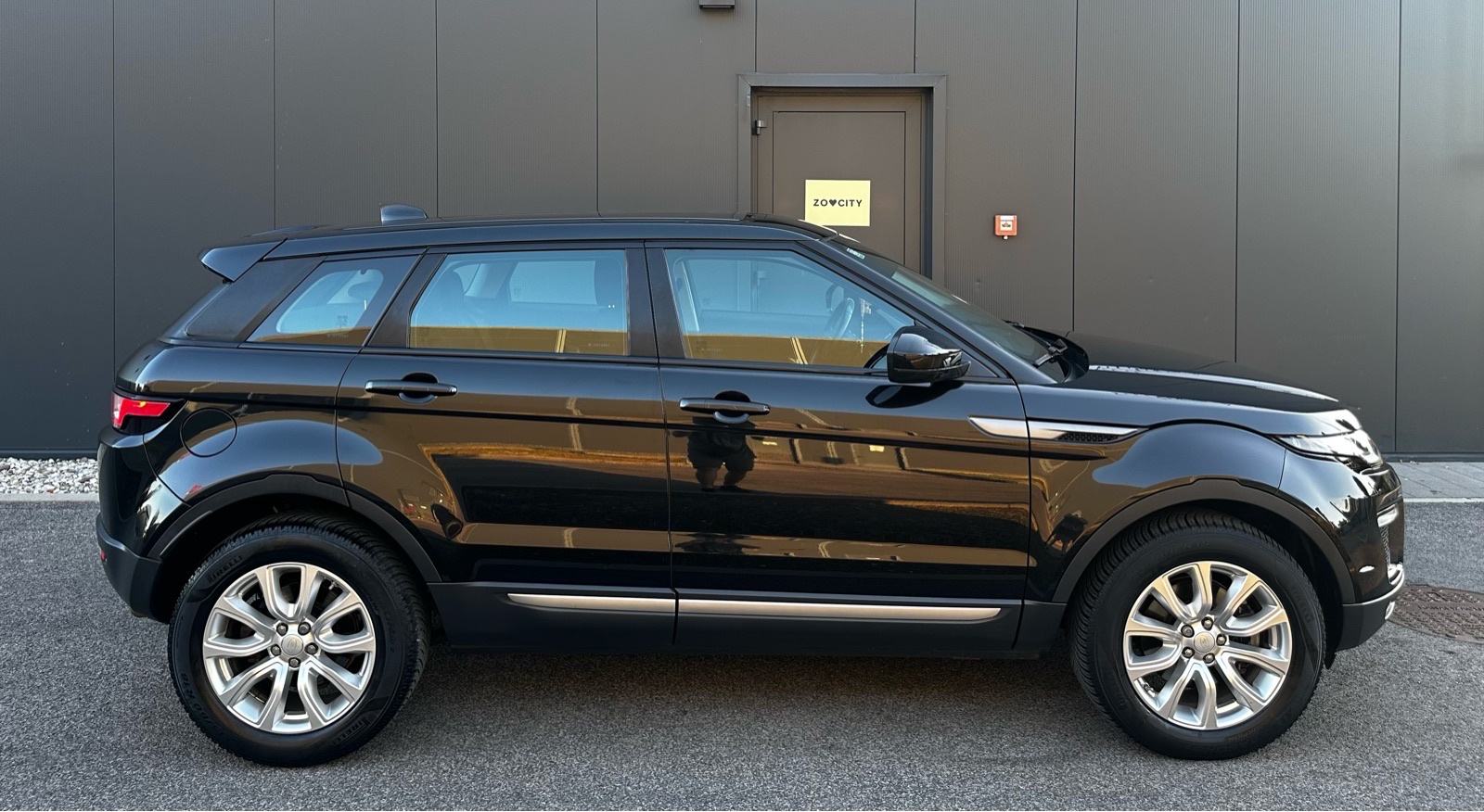 Land Rover Range Rover Evoque 2.0*Reg.god dana 07/2027*Veliki servis*, fotografija 7