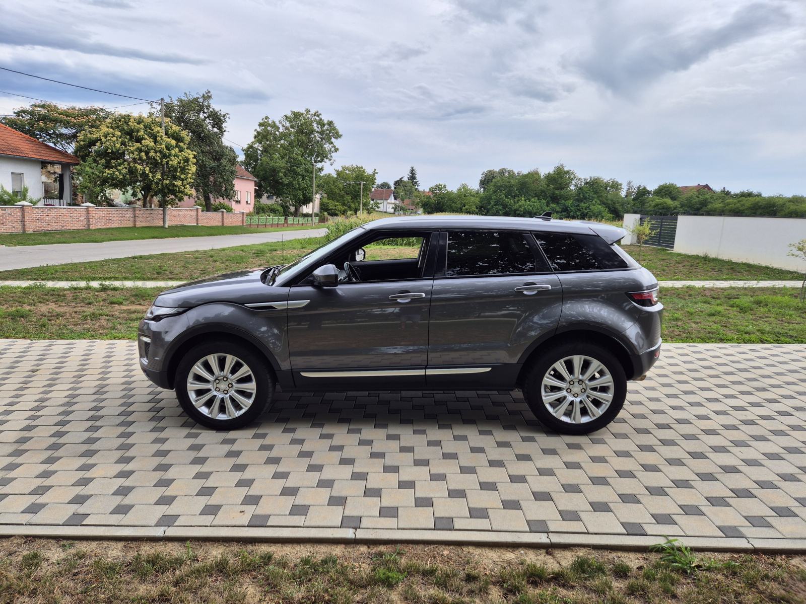 Land Rover Range Rover Evoque 2.0 SD4 automatik, fotografija 3