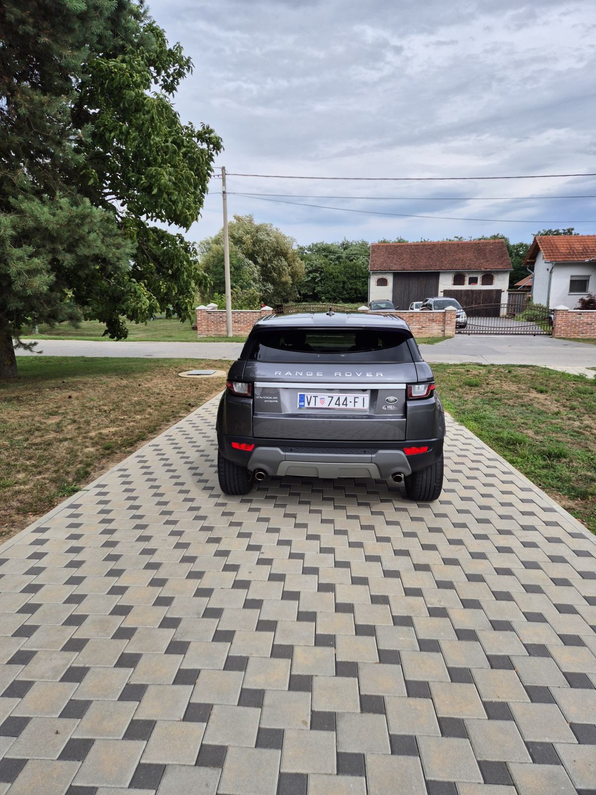 Land Rover Range Rover Evoque 2.0 SD4 automatik, fotografija 4