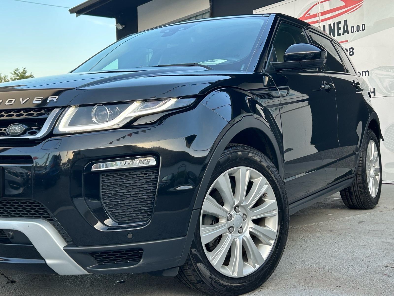 Land Rover Range Rover Evoque 2,0 TD4 automatik 2017G.REDIZAJN FULL, pogled izvana - slika 4