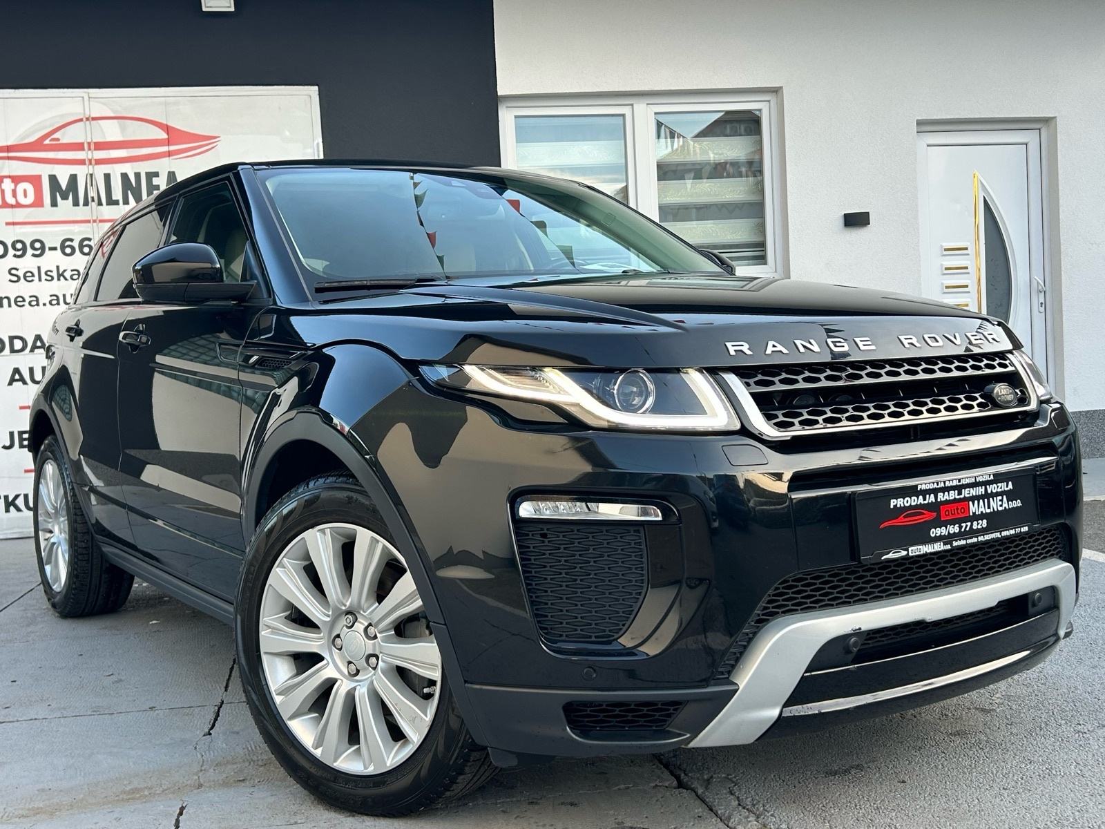 Land Rover Range Rover Evoque 2,0 TD4 automatik 2017G.REDIZAJN FULL, pogled izvana - slika 2