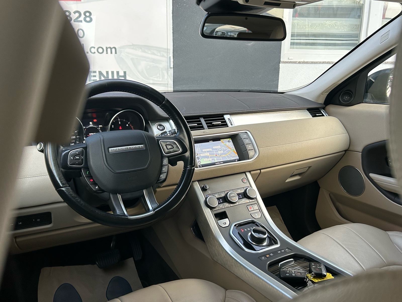Land Rover Range Rover Evoque 2,0 TD4 automatik 2017G.REDIZAJN FULL, fotografija 20