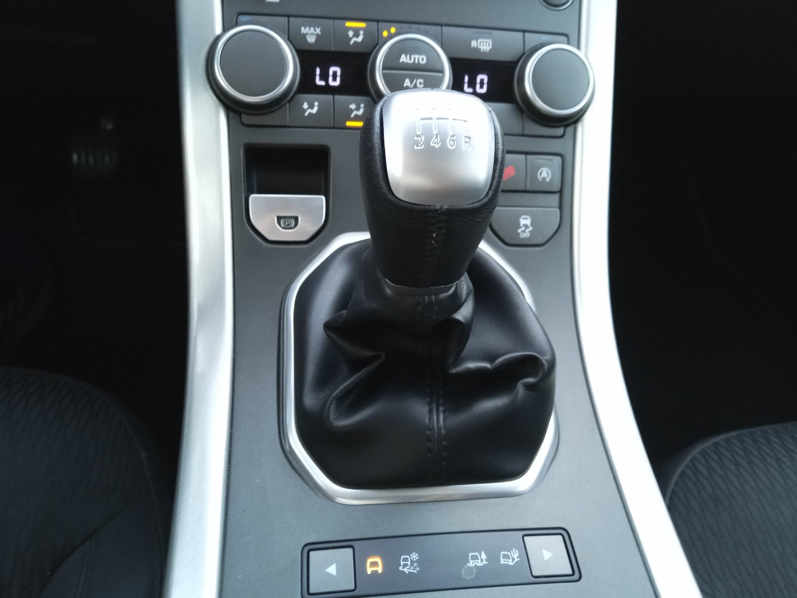 Land Range Rover Evoque 2,0 TD4 Reg. do 06/27, fotografija 11