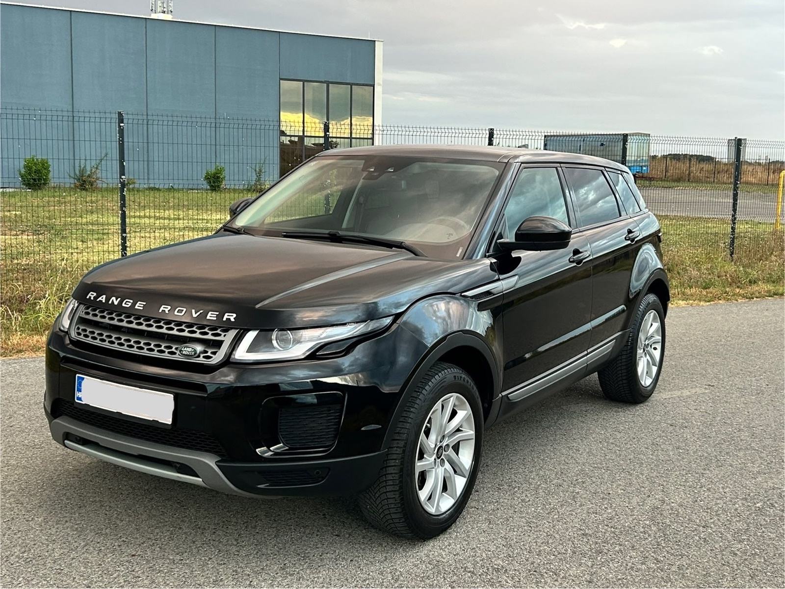 Land Rover Range Rover Evoque 2.0d 110kw 2018.god. ( ZAMJENA ), fotografija 13