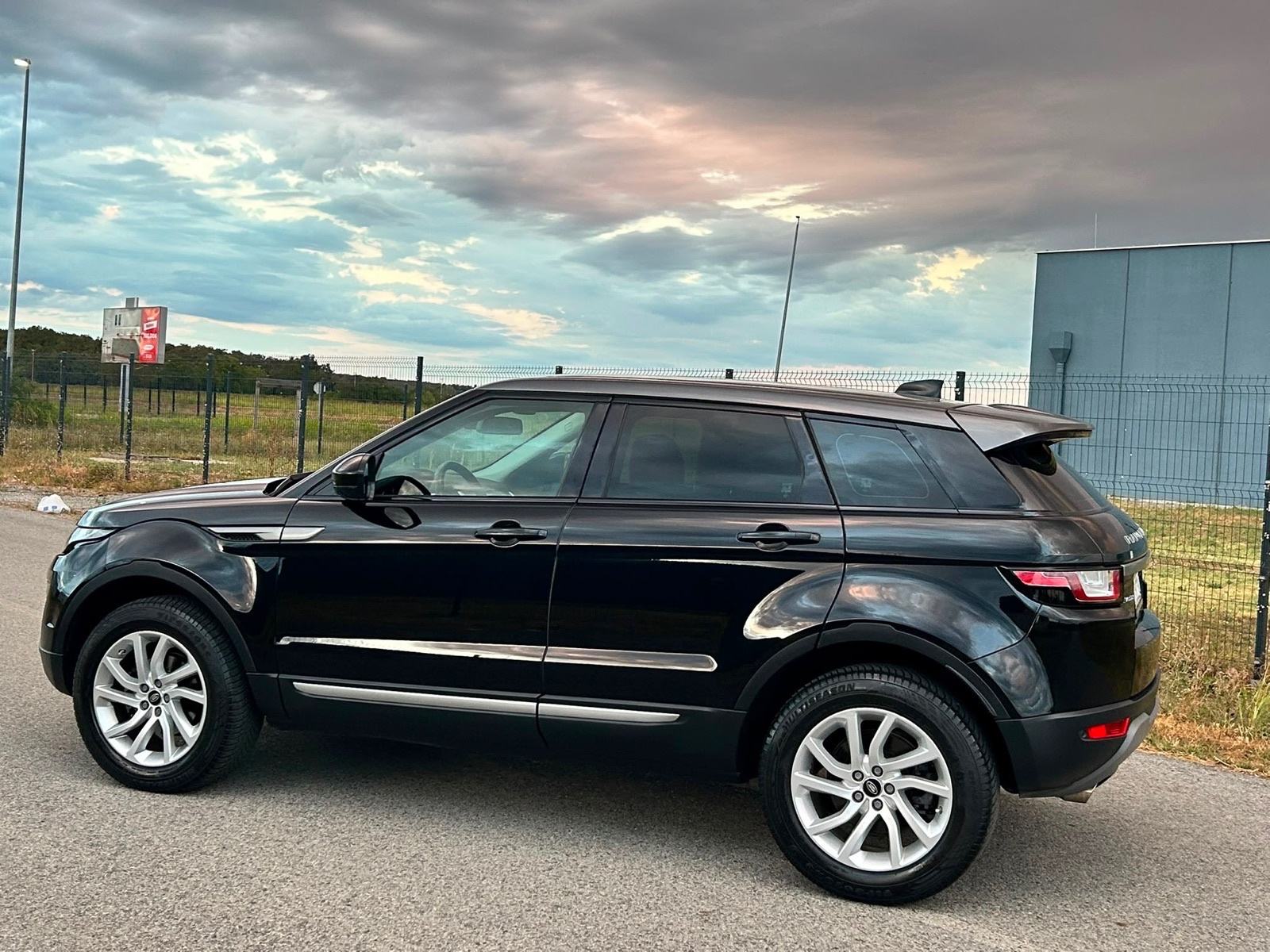 Land Rover Range Rover Evoque 2.0d 110kw 2018.god. ( ZAMJENA ), fotografija 11