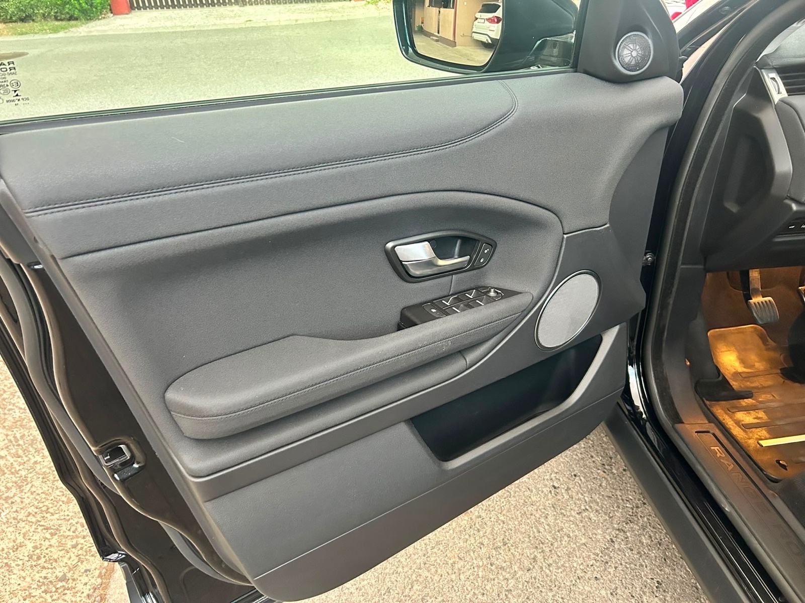 Land Rover Range Rover Evoque 2.0d 110kw 2018.god. ( ZAMJENA ), fotografija 16