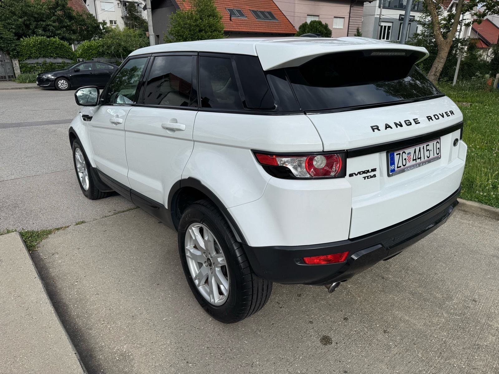 Land Rover Range Rover Evoque 2.2 TD4 4x4 automatik *HR auto*, fotografija 6