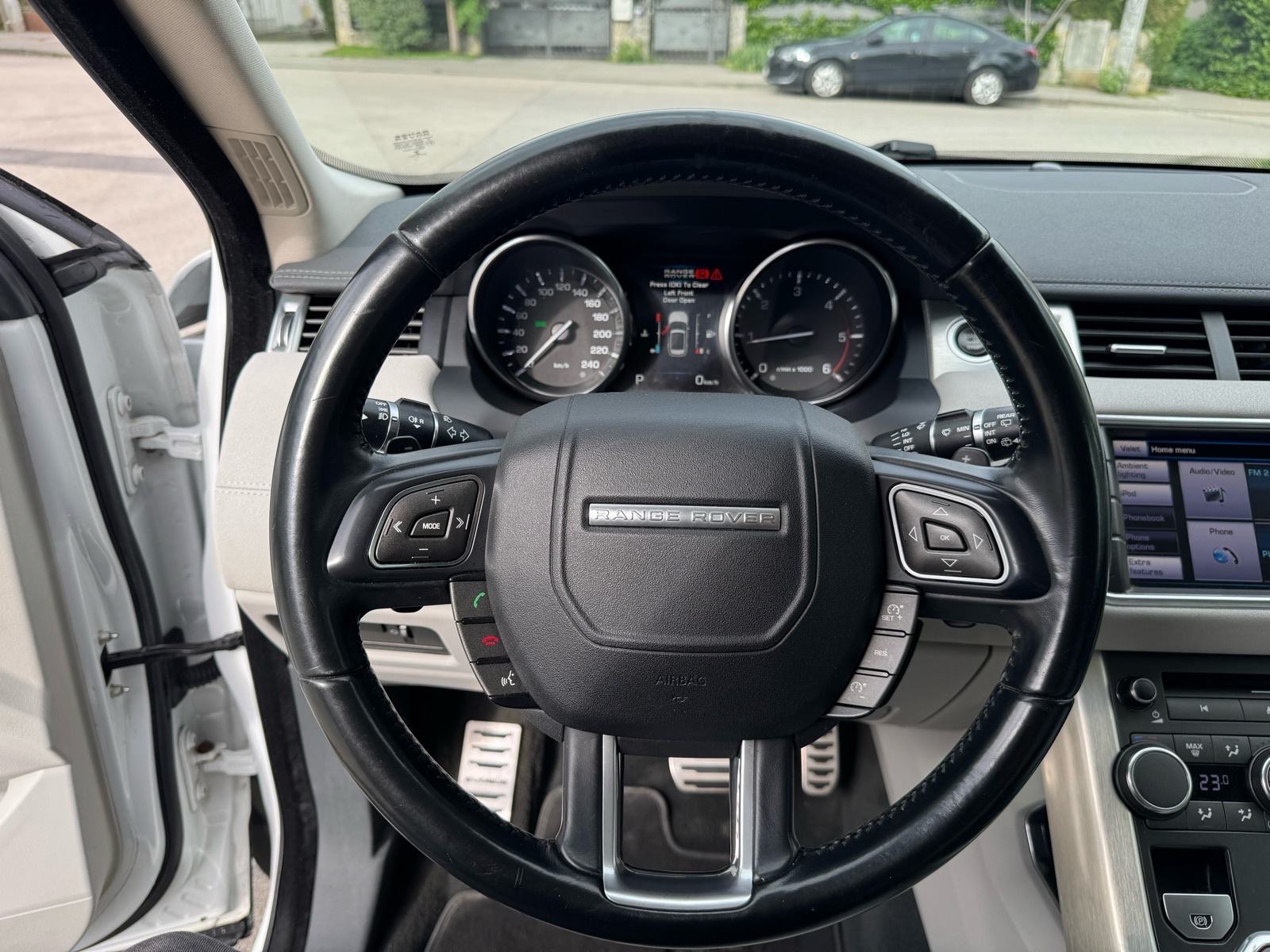 Land Rover Range Rover Evoque 2.2 TD4 4x4 automatik *HR auto*, fotografija 16