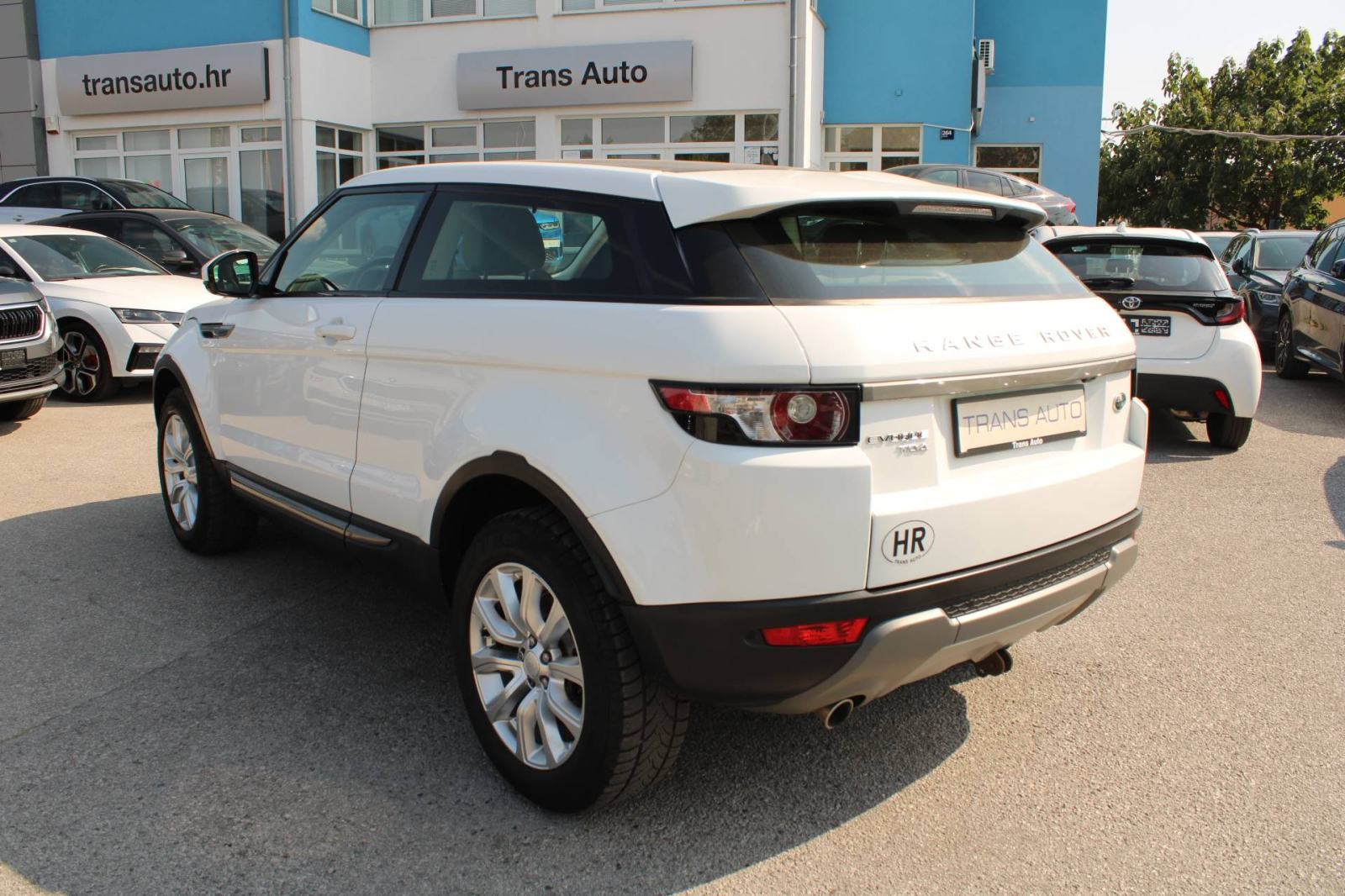 Land Rover Range Rover Evoque 2.2 TD4 *PANORAMA, NAVIGACIJA, KAMERA*, fotografija 7