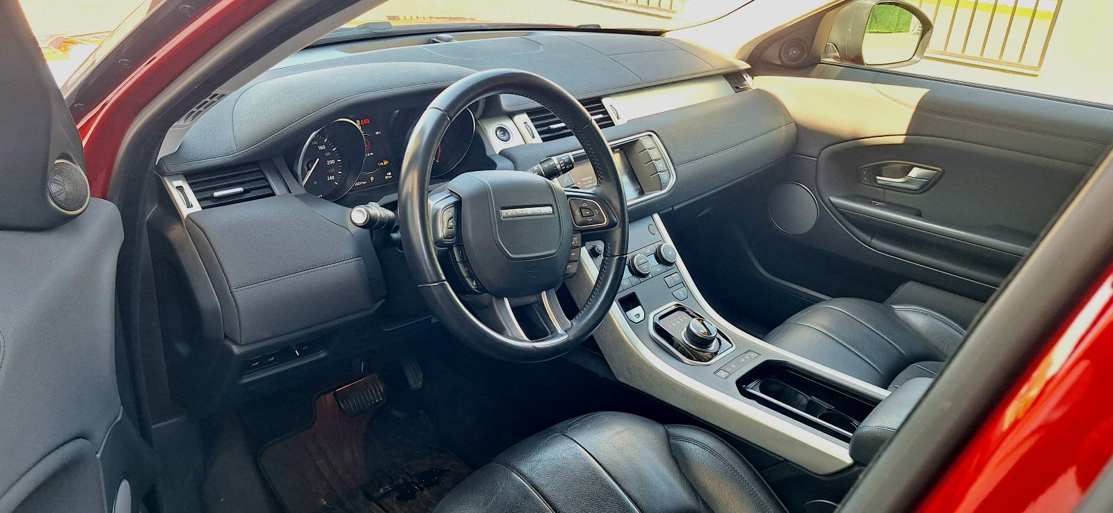 Land Rover Range Rover EVOQUE 2,0 D - 4×4 AUTOMATIK - PANORAMA, fotografija 9