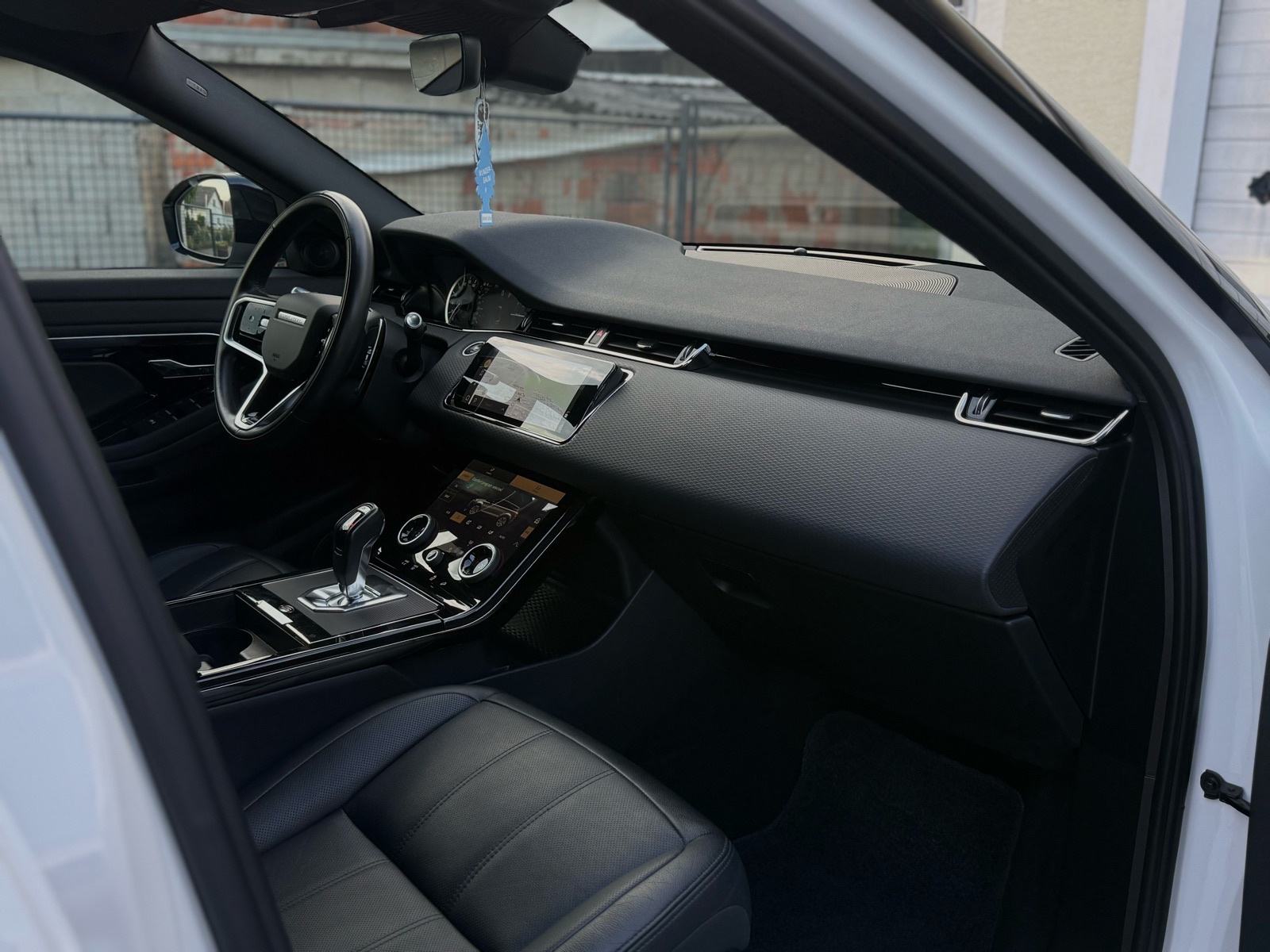 Land Rover Range Rover Evoque P300e *AUTOMATIK*PLUG IN*R-DYNAMIC*U PDV, fotografija 12