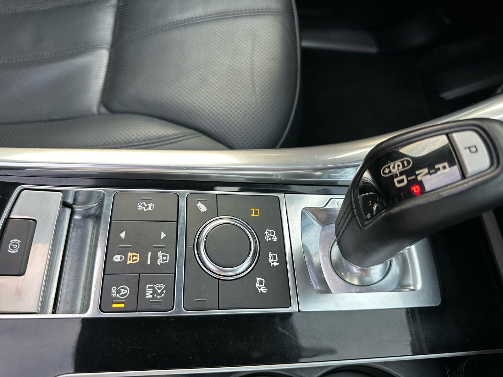RANGE ROVER SPORT 3.0SD V6-FULL OPREMA-ZAMJENE SKUPLJE/JEFTINIJE-, fotografija 17