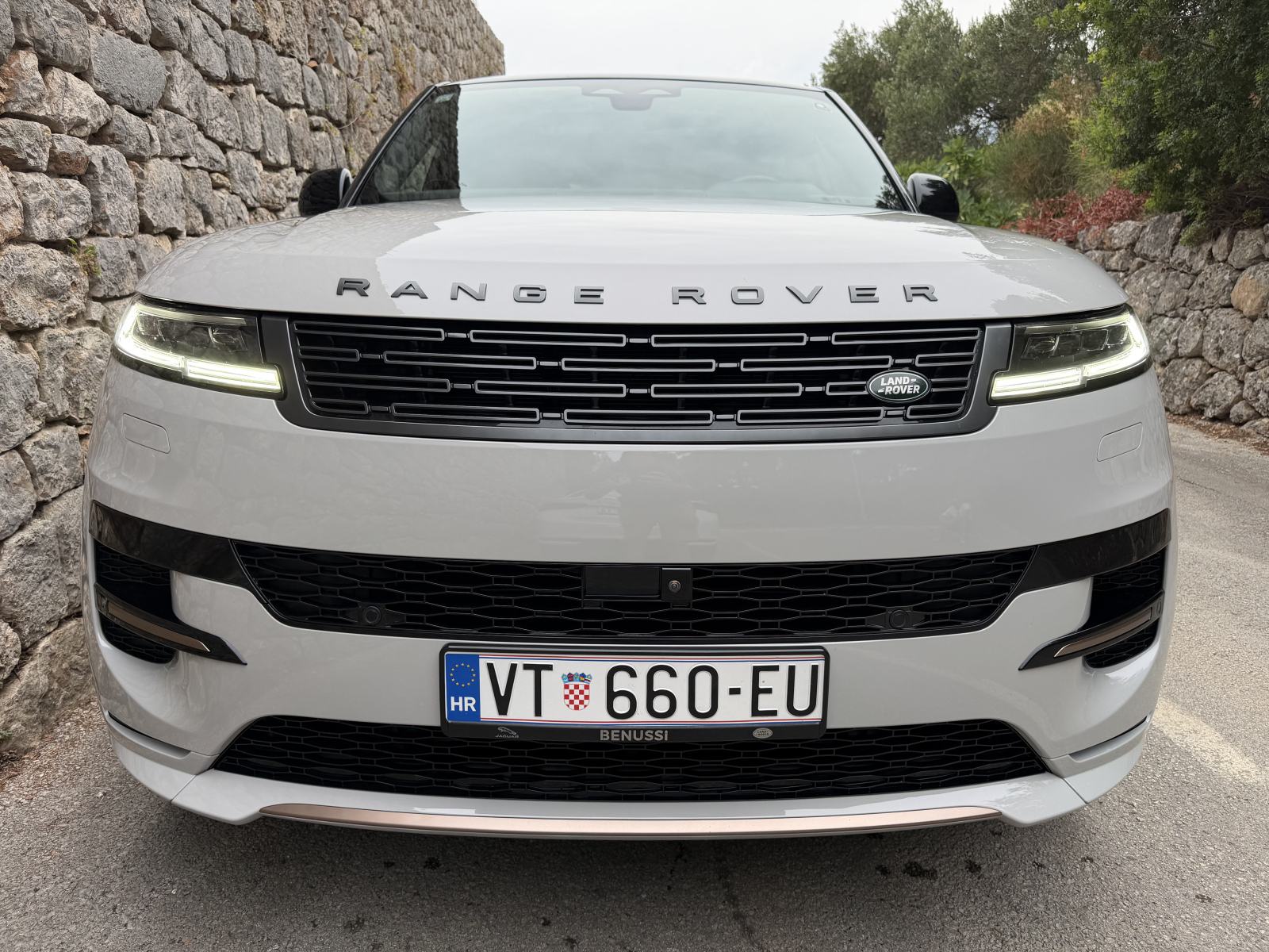 Land Rover Range Rover Sport Dynamic SE P460e PHEV, 1. vl, reg 11/2026, fotografija 3