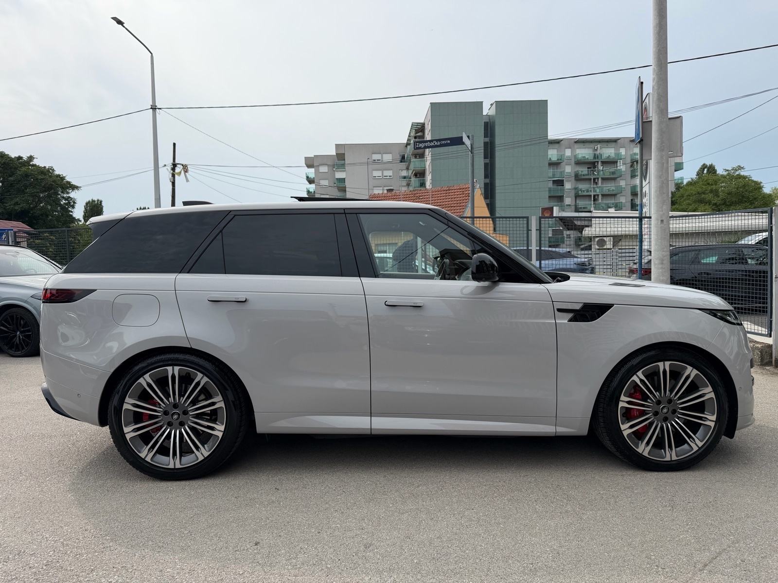 Land Rover Range Rover Sport P510e Hybrid **AUTOBIOGRAPHY**, fotografija 4