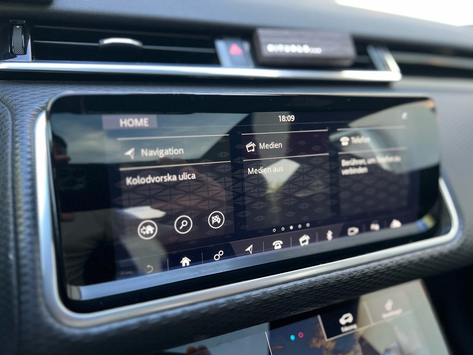 Land Rover VELAR⭐️Platite SAMO 2.790€ostalo na LEAZING⭐️REGISTRIRAN⭐️, fotografija 14