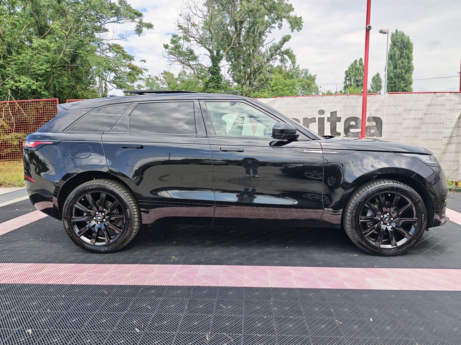 Land Rover Velar 2.0d 240KS☆R-Dynamic☆Panorama☆Virtual☆Garancija, fotografija 19