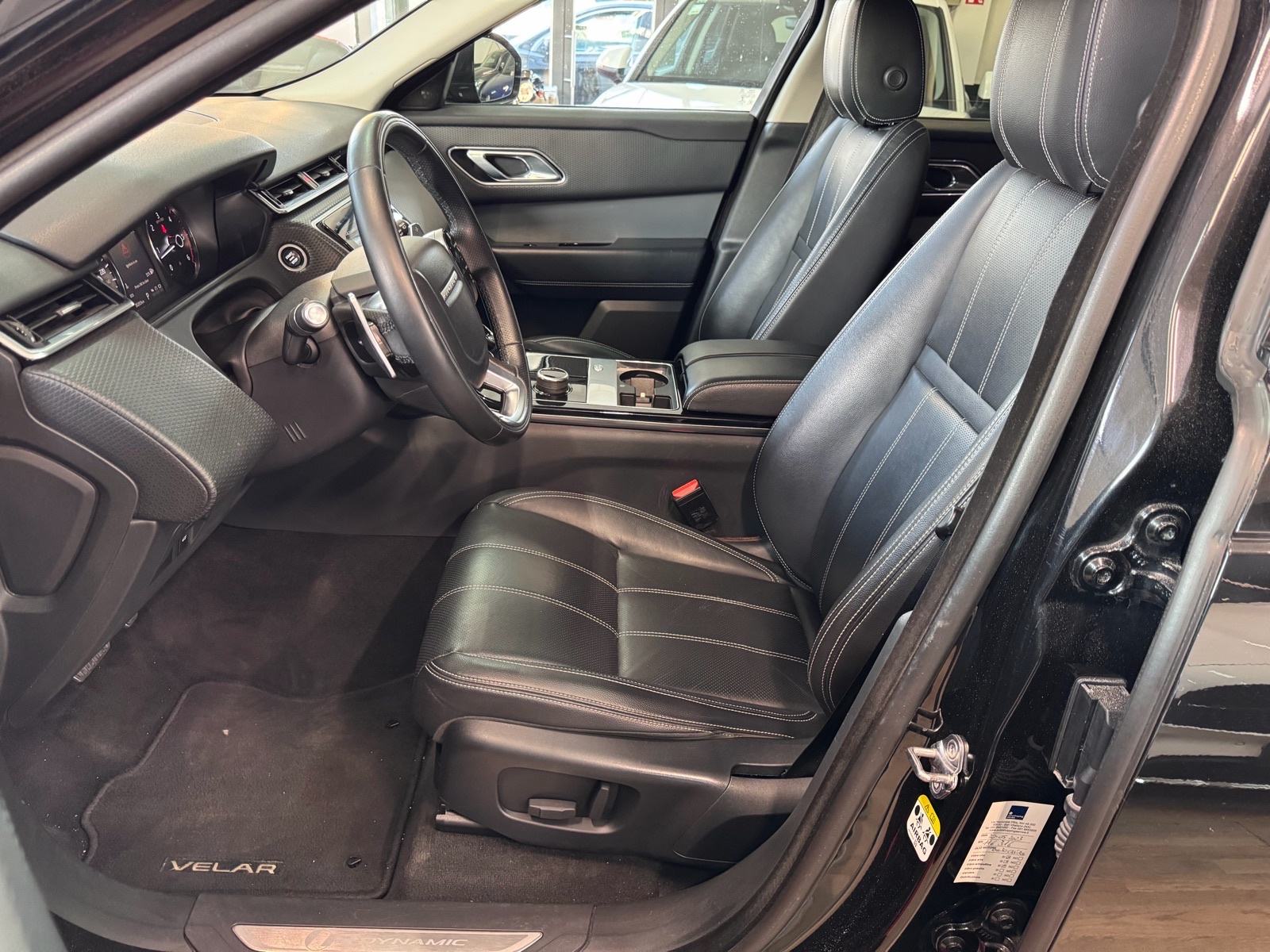 Land Rover Range Rover Velar 2.0 Diesel R-Dynamic S, fotografija 6
