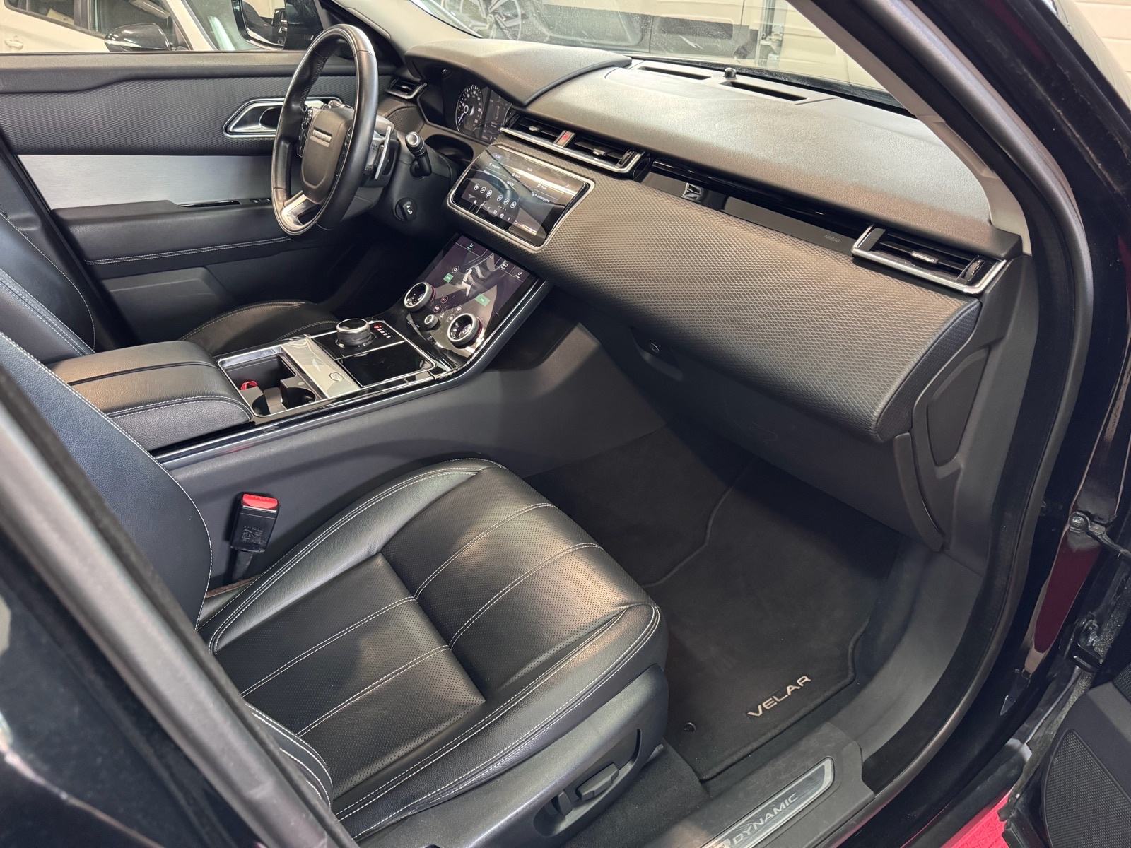 Land Rover Range Rover Velar 2.0 Diesel R-Dynamic S, fotografija 9