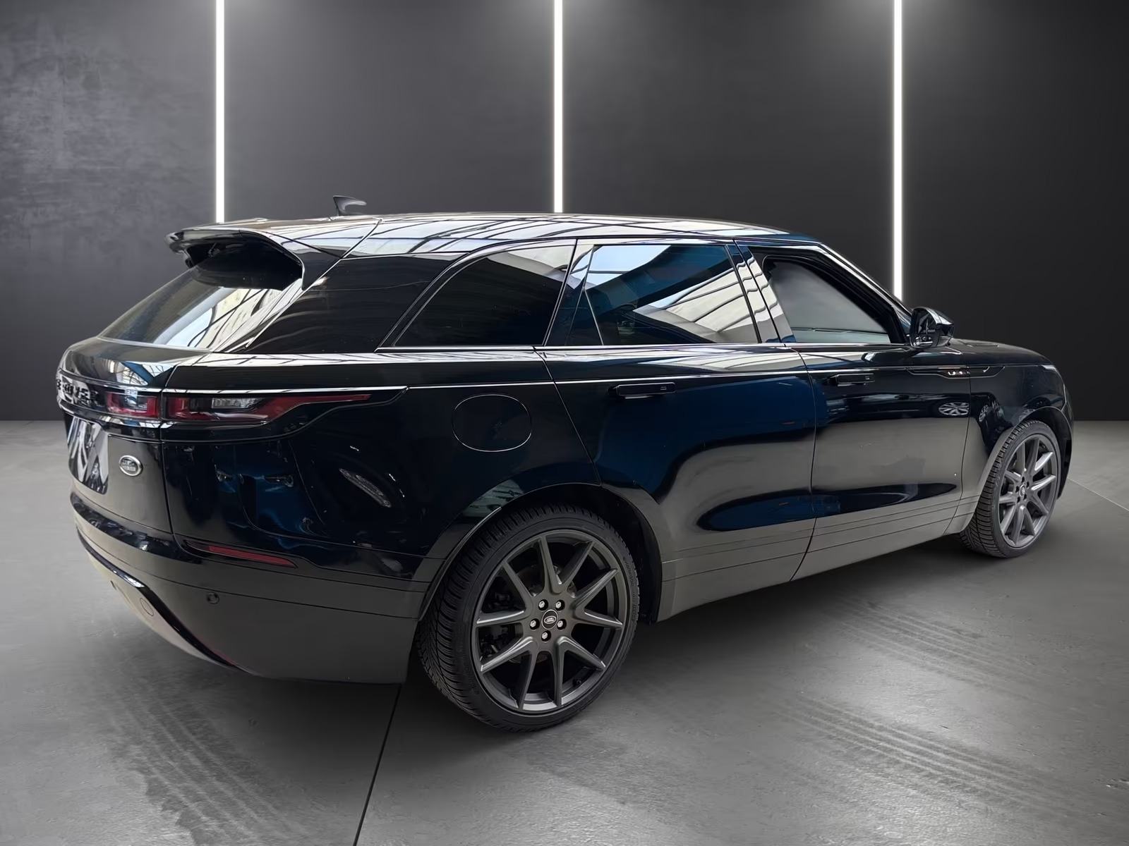 Land Rover Range Rover Velar 2,0 R-Dynamic HSE * RJEŠAVAMO LEASING *, fotografija 2