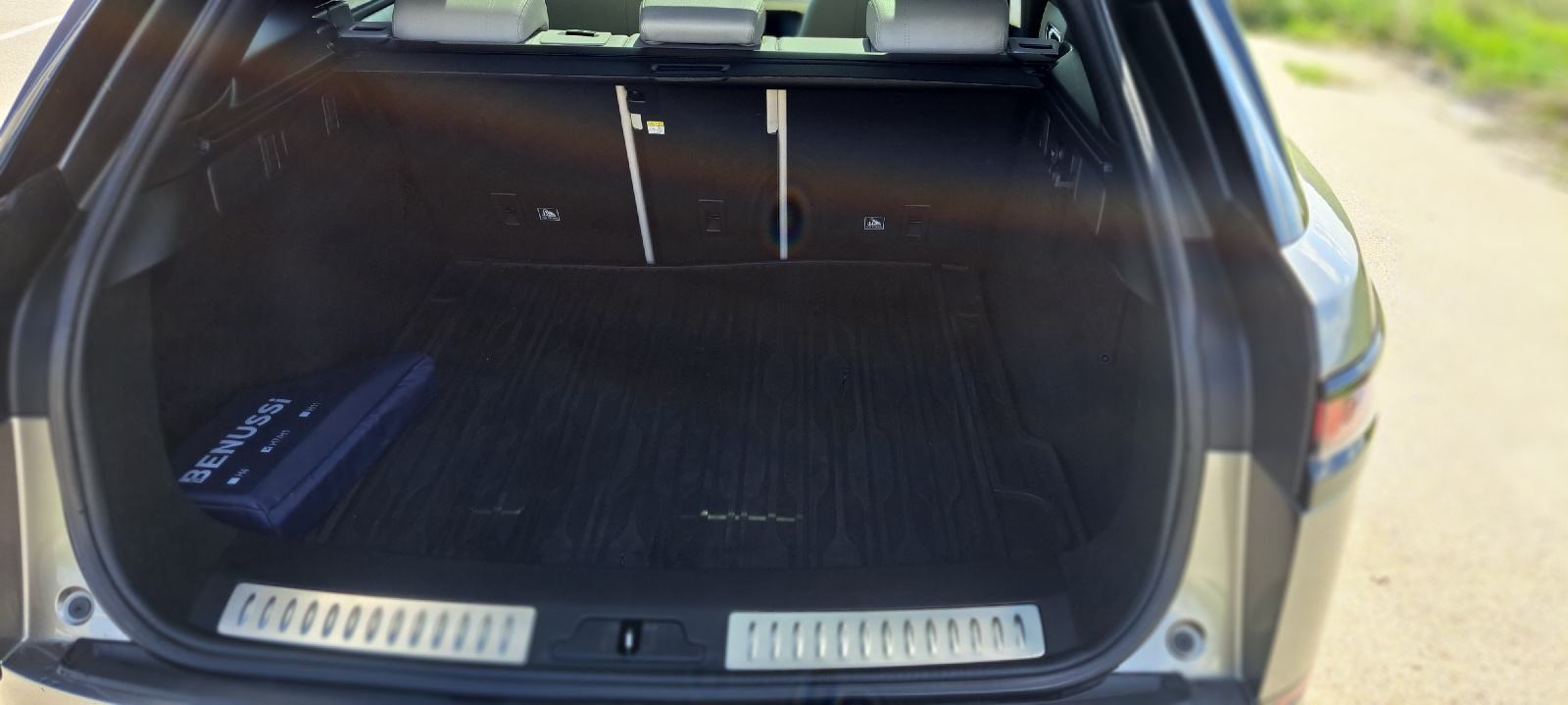 Land Rover Range Rover Velar D240 S R-dynamic, Zračni ovjes, nije uvoz, fotografija 15
