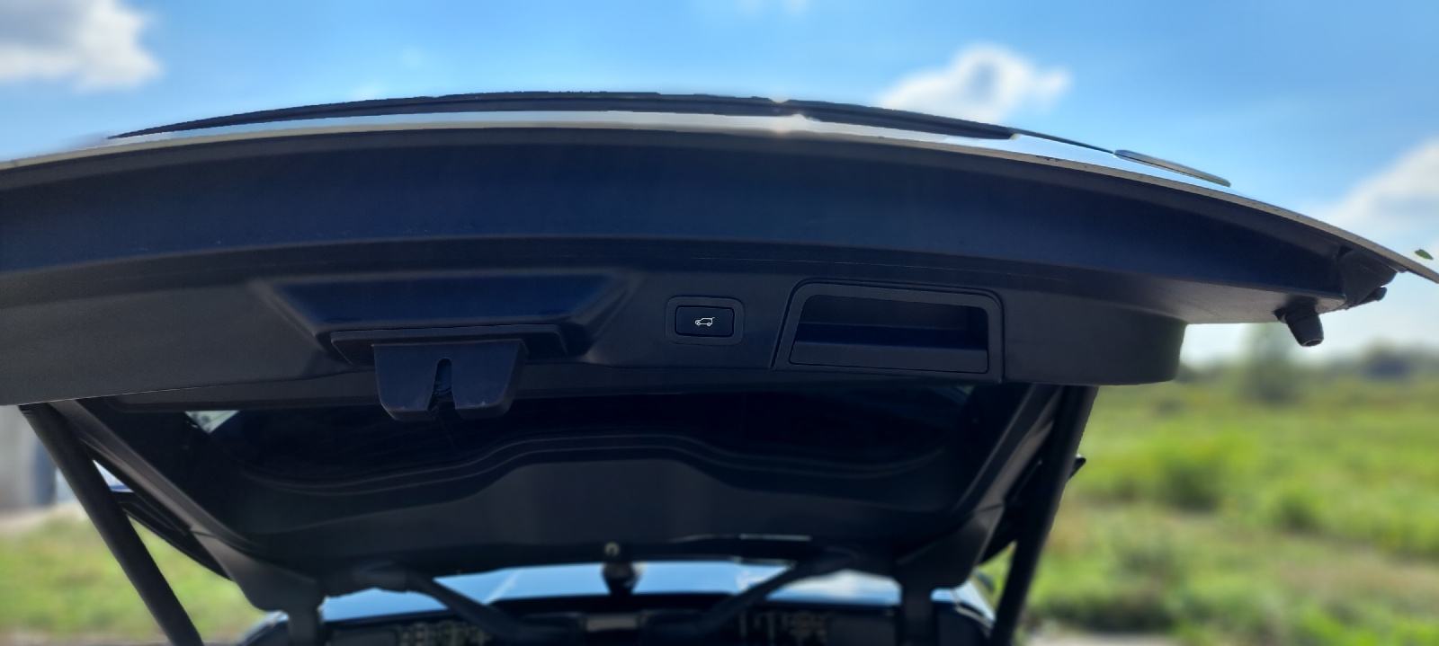 Land Rover Range Rover Velar D240 S R-dynamic, Zračni ovjes, nije uvoz, fotografija 14
