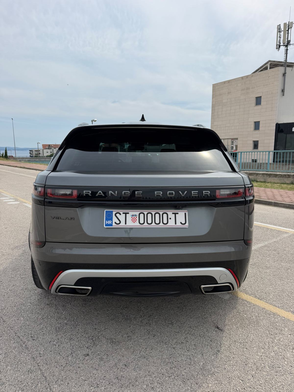 Range Rover Velar 3,0 300ks, fotografija 4