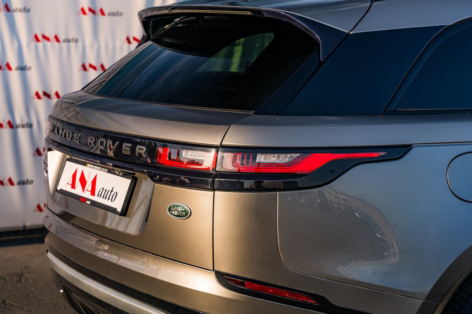 Land Rover Range Rover Velar 300 # R DYNAMIC#SERVISNA#JAMSTVO#LEASING#, fotografija 5