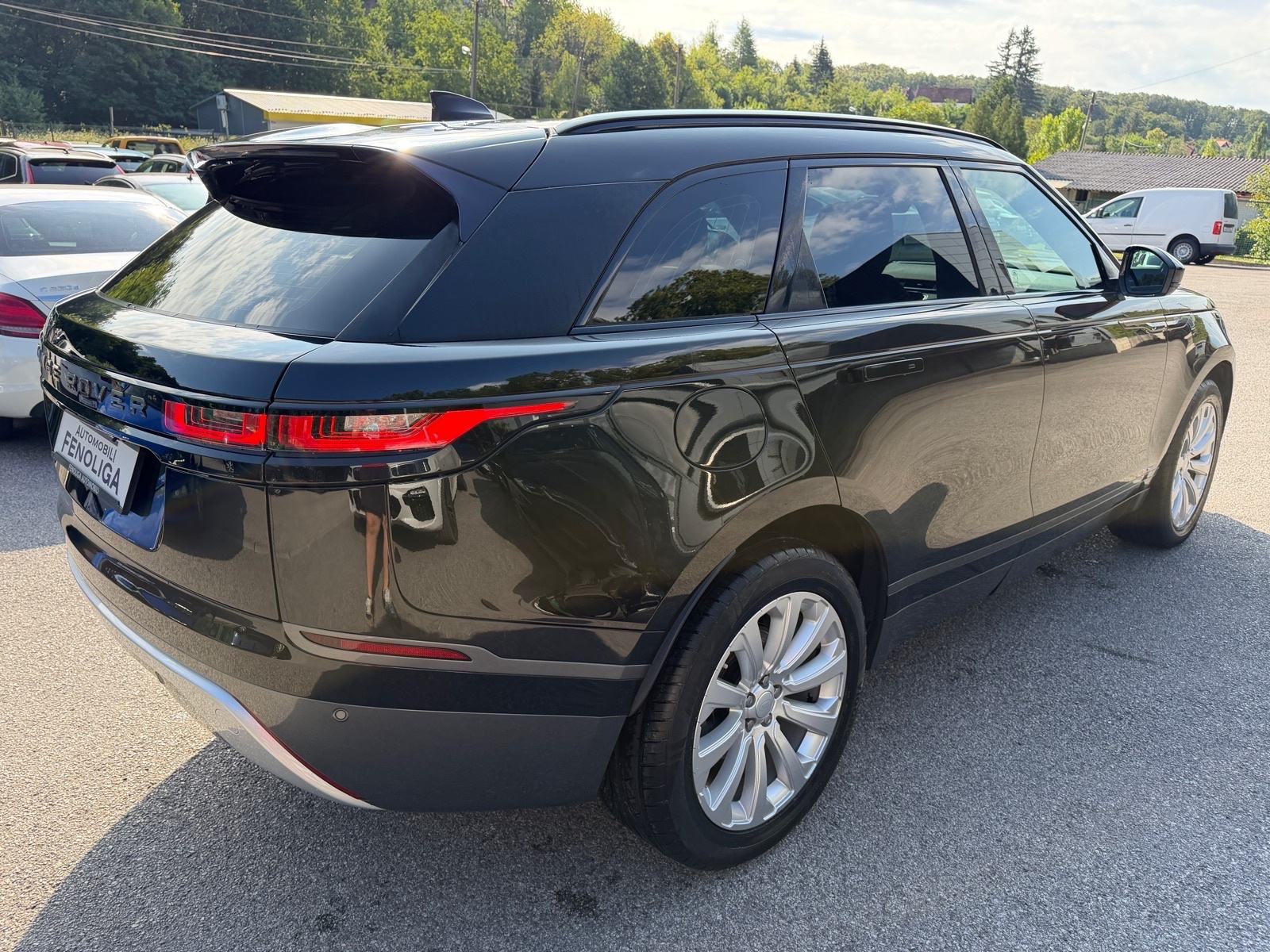Land Rover RR Velar 4WD "R-Dynamic" PANORAMA,KAMERA,REG. DO 07/2027!, fotografija 2