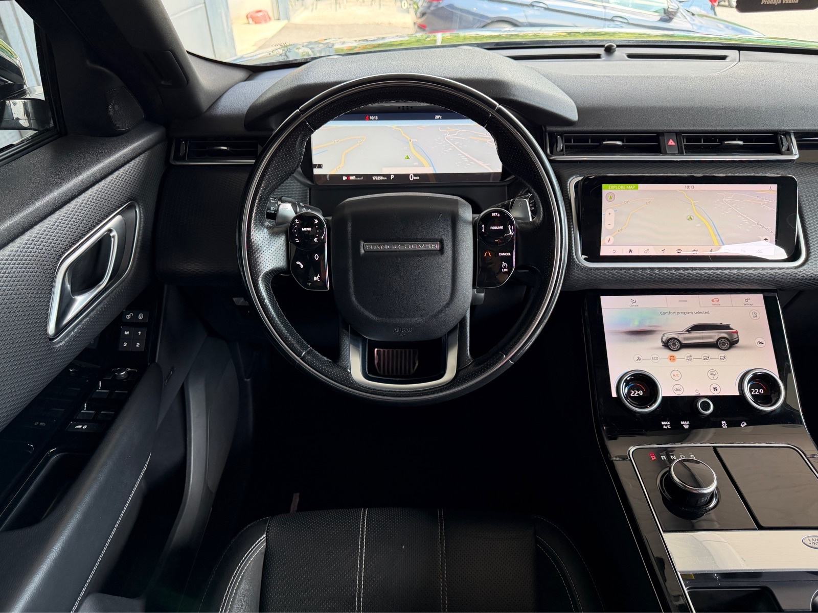 Land Rover RR Velar 4WD "R-Dynamic" PANORAMA,KAMERA,REG. DO 07/2027!, fotografija 9