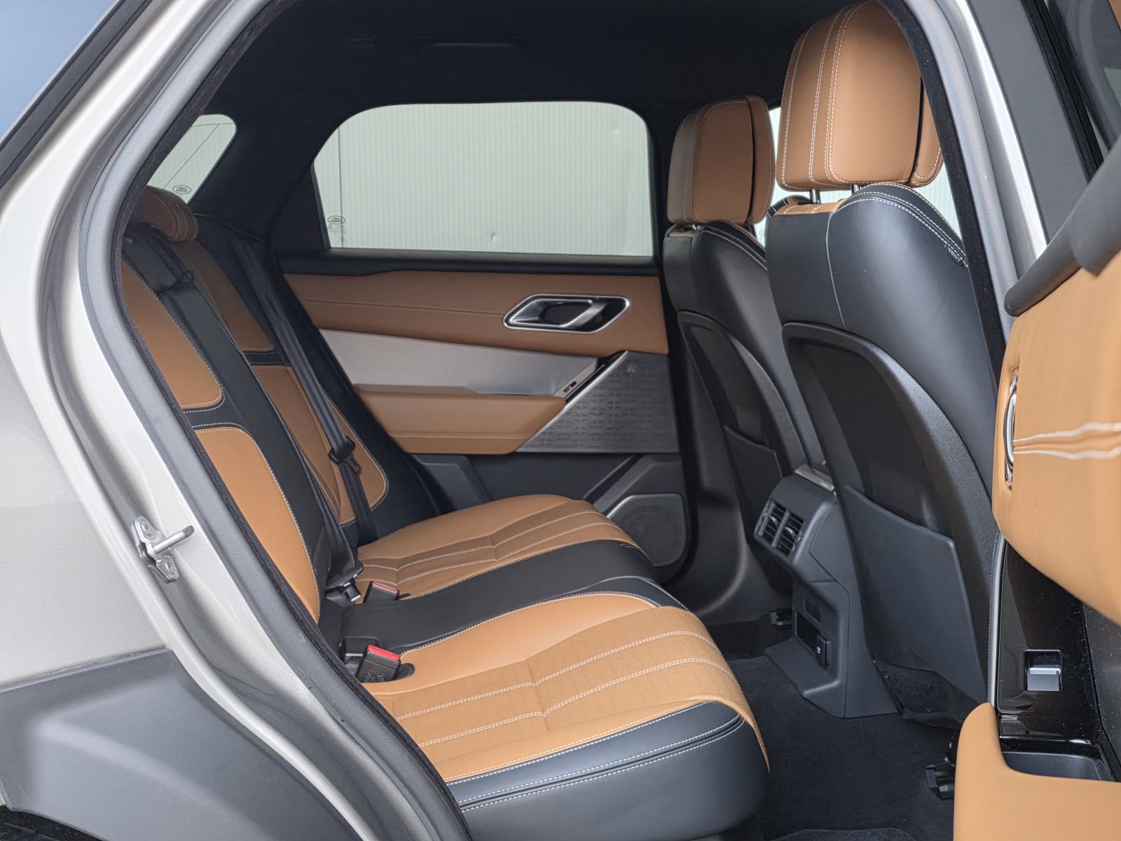 Land Rover Range Rover Velar P-300 HSE R-DYNAMIC automatik, fotografija 16
