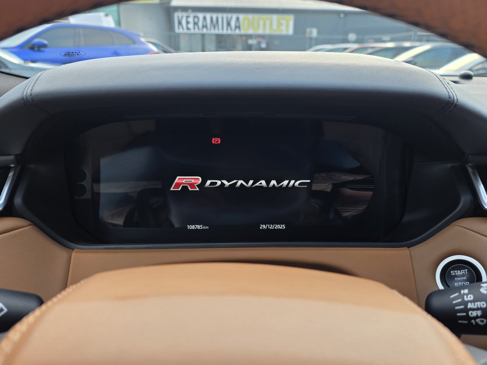 Land Rover Range Rover Velar P-300 HSE R-DYNAMIC automatik, fotografija 17