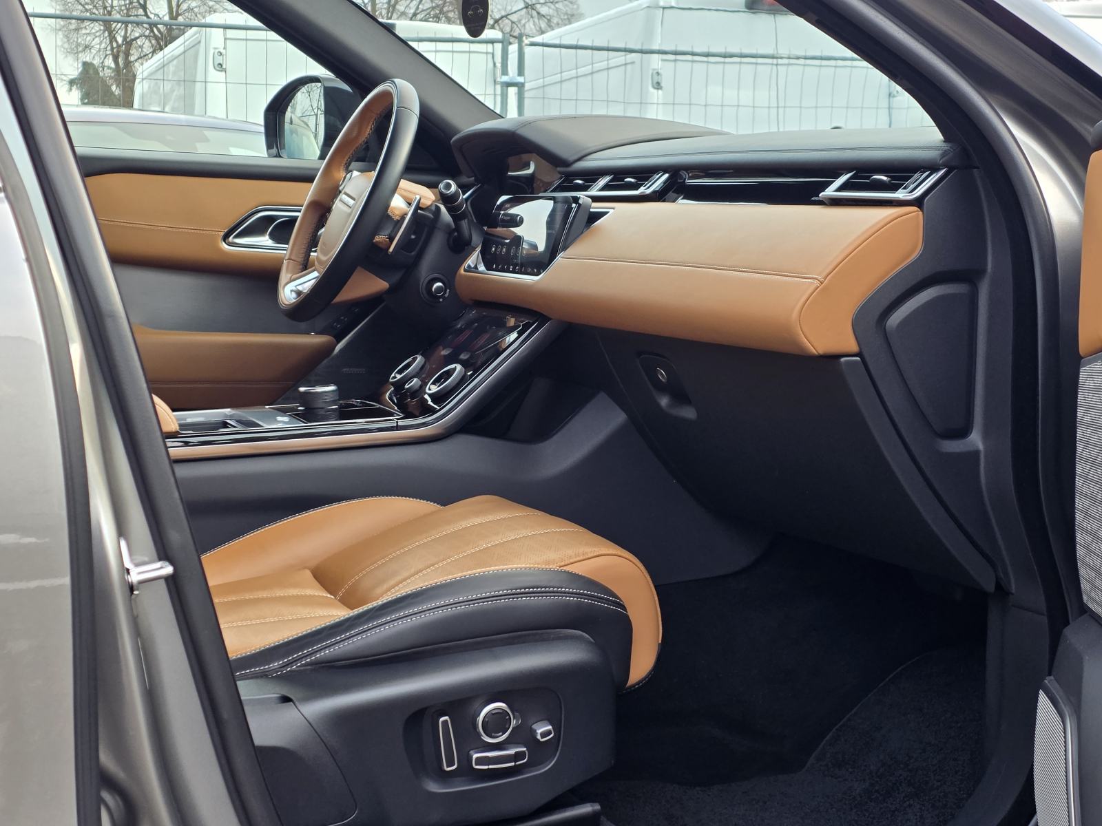 Land Rover Range Rover Velar P-300 HSE R-DYNAMIC automatik, fotografija 19