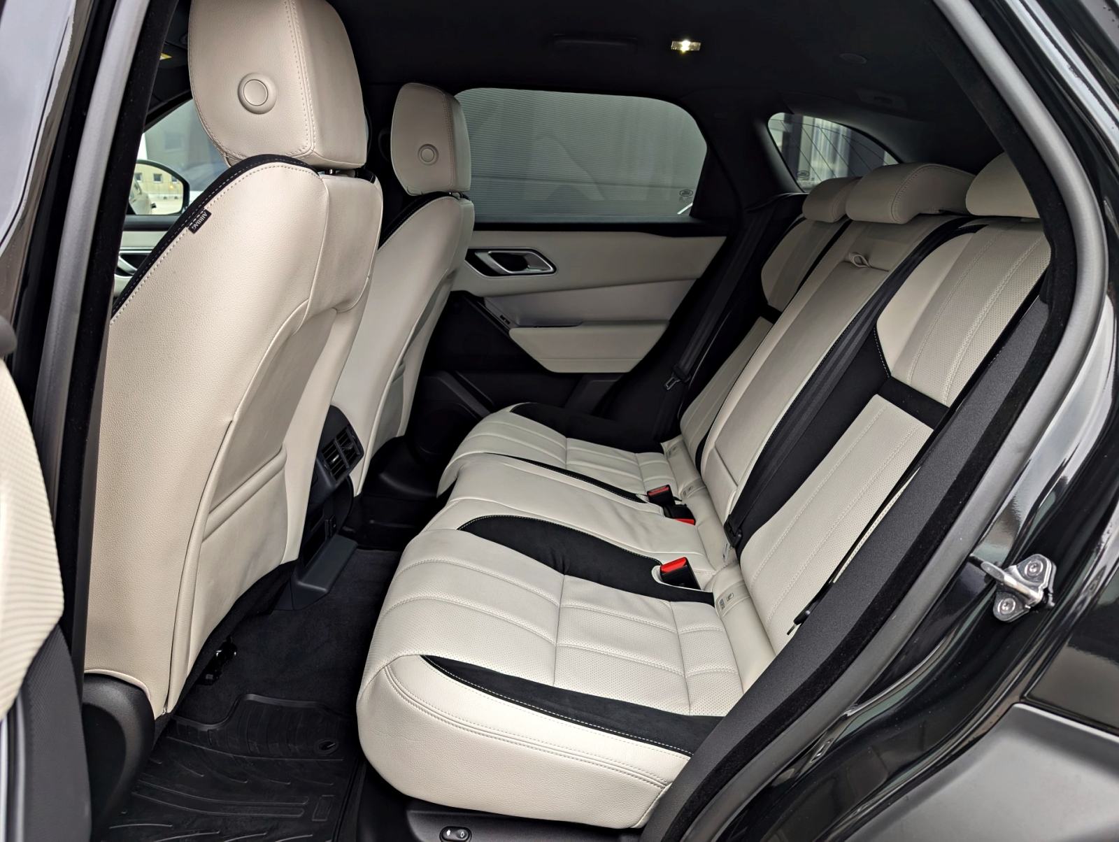 Land Rover Range Rover Velar R-Dynamic SE 4WD, fotografija 13