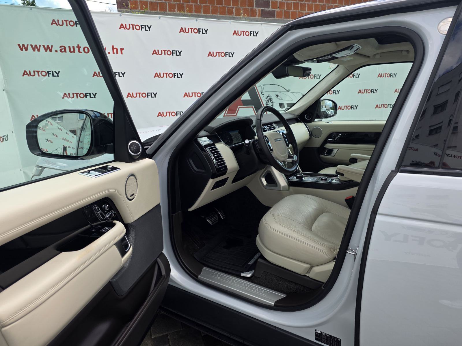 Land Rover Range Rover Vogue SdV6 3.0 Facelift, Meridian, Pano, Kuka, fotografija 11