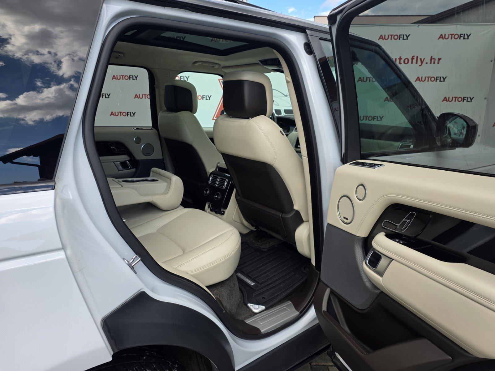 Land Rover Range Rover Vogue SdV6 3.0 Facelift, Meridian, Pano, Kuka, fotografija 15