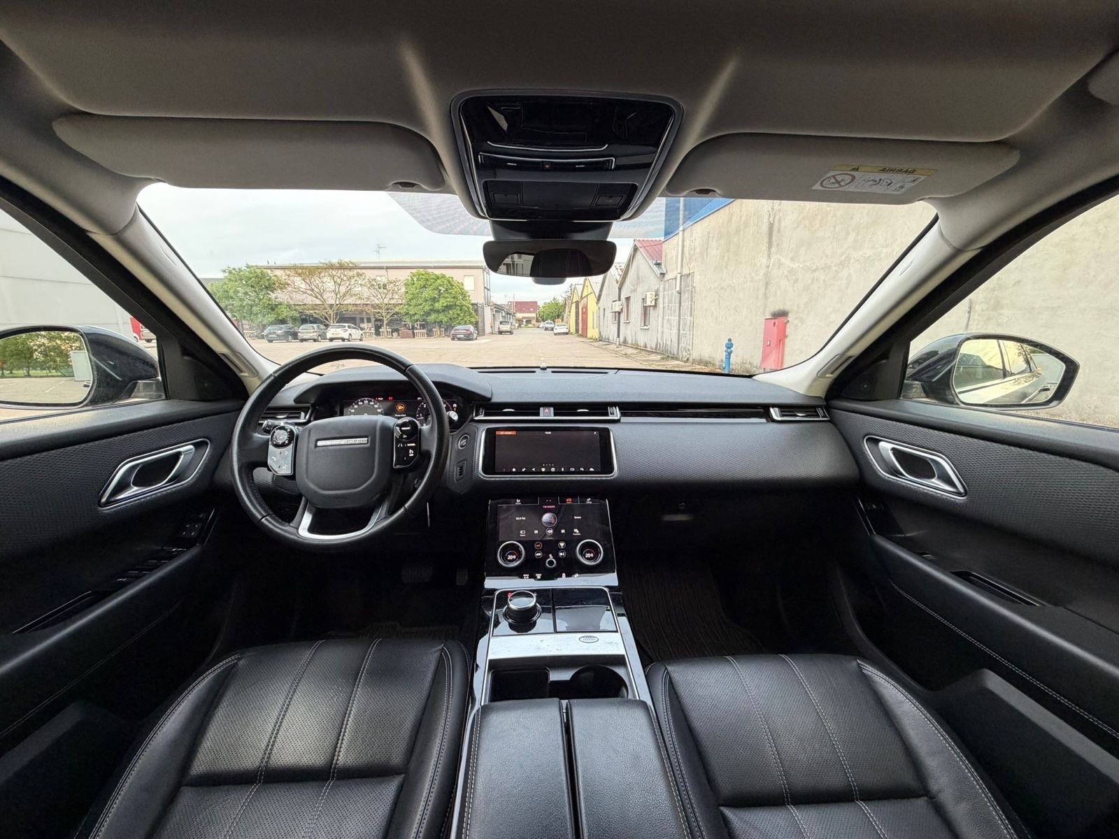 Land Rover Velar automatik, fotografija 10