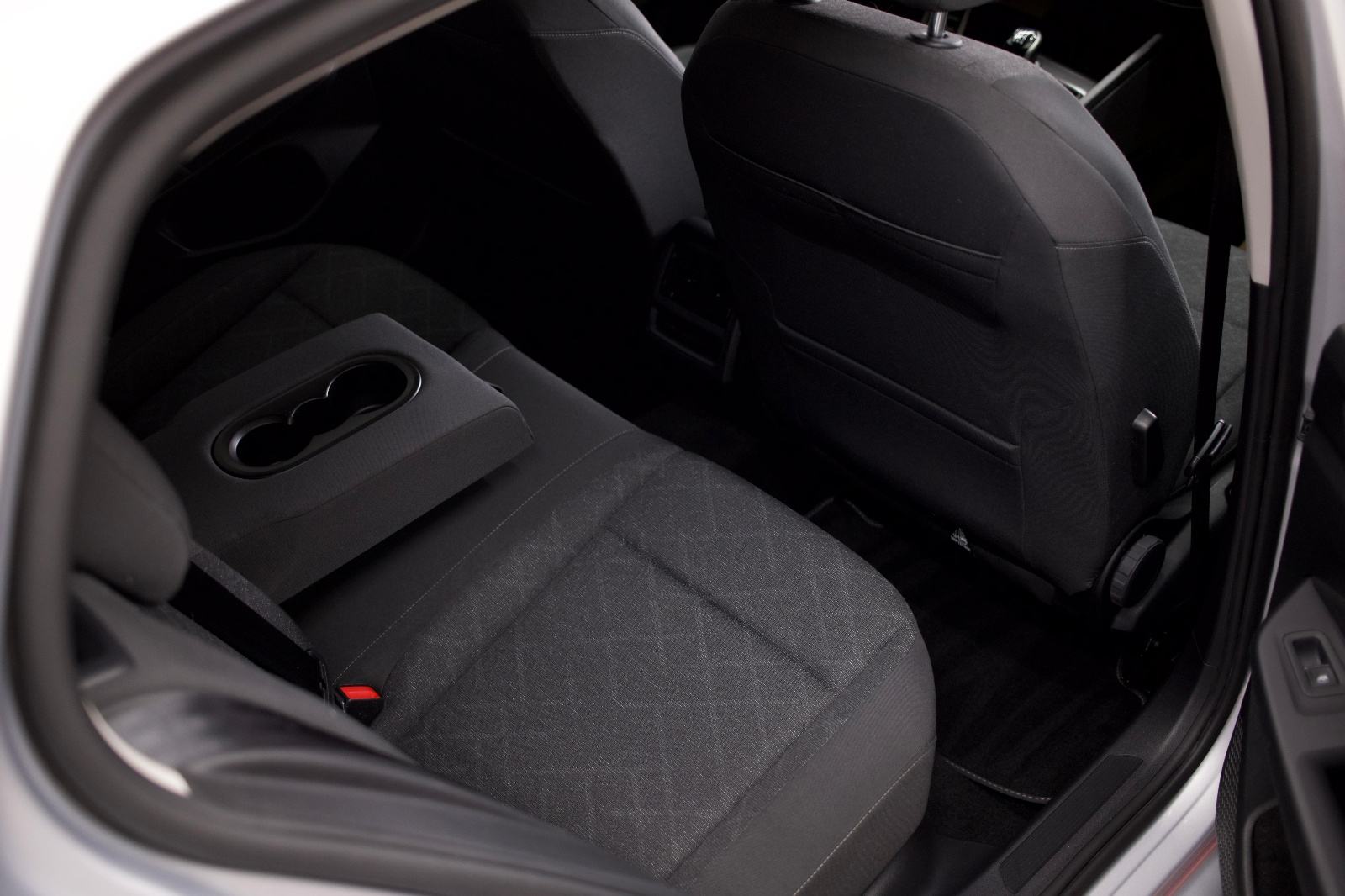 Leasing bez učešća VW Golf 8 2,0 TDI LIFE Virtual,ambijent light.., fotografija 13