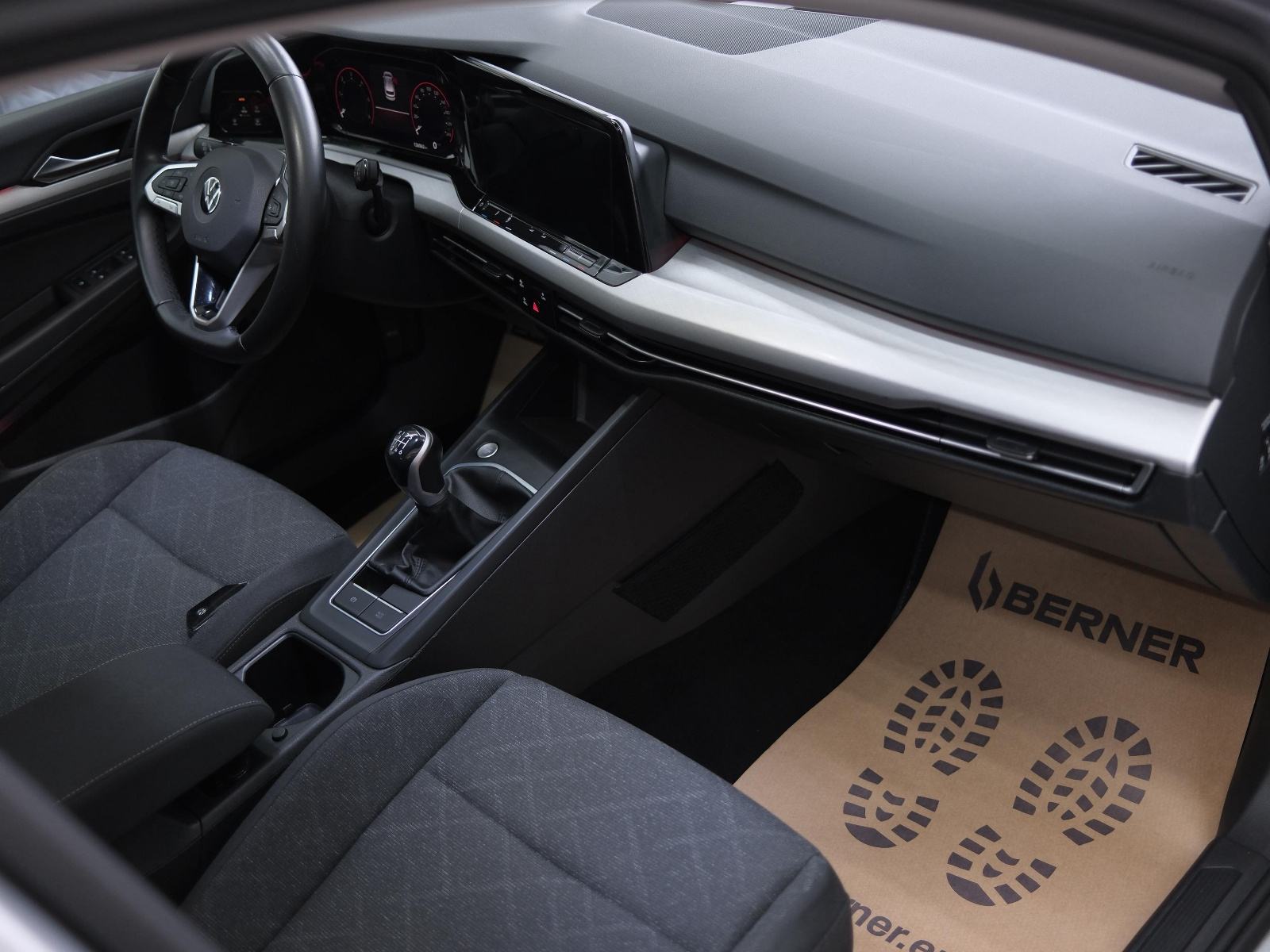 Leasing bez učešća VW Golf 8 2,0 TDI LIFE Virtual,ambijent light.., fotografija 14