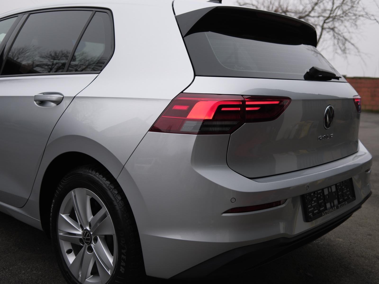 Leasing bez učešća VW Golf 8 2,0 TDI LIFE Virtual,ambijent light.., fotografija 3