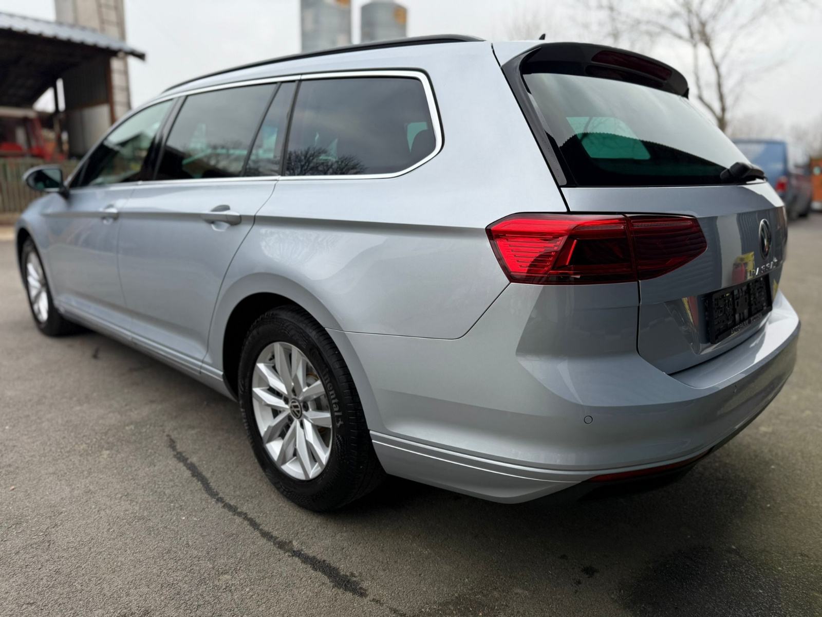 Leasing bez učešća VW Passat Variant 2,0 TDI aut. matrix svijetla,kuka, fotografija 16