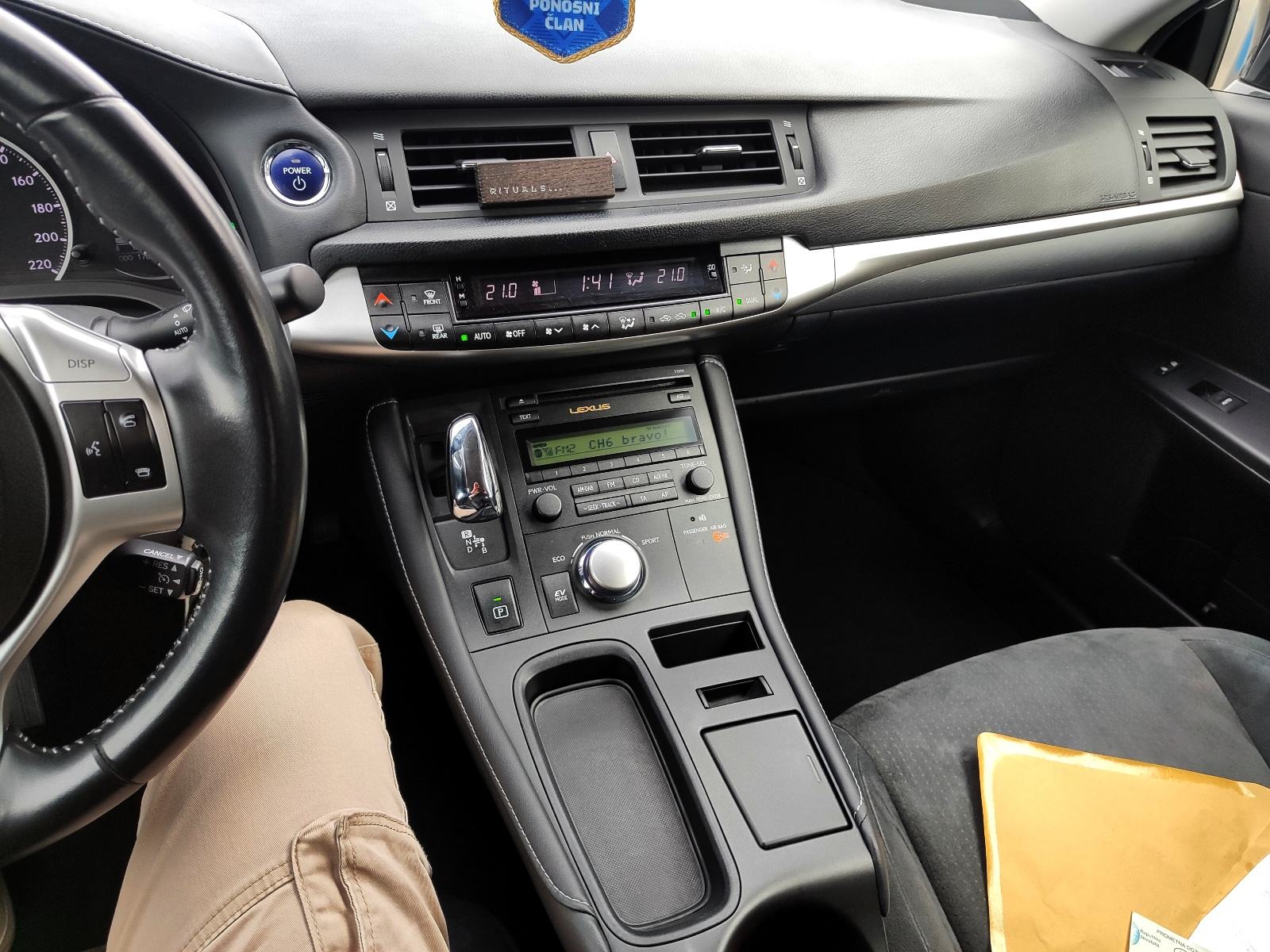 Lexus CT 200h hybrid automatik, fotografija 15