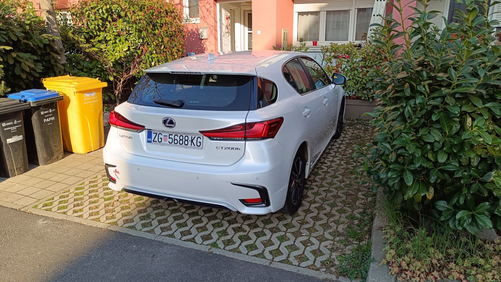 Lexus CT 200h, fotografija 2