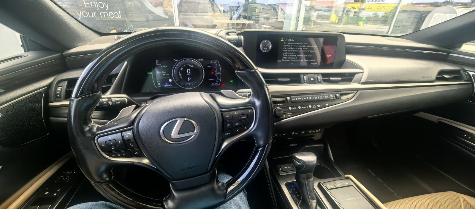 Lexus ES executive kupljen u HR, fotografija 11