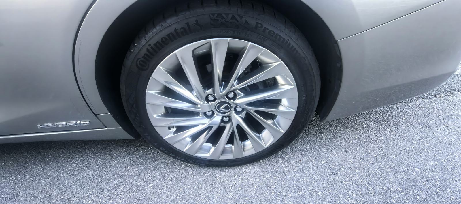 Lexus ES executive kupljen u HR, fotografija 16