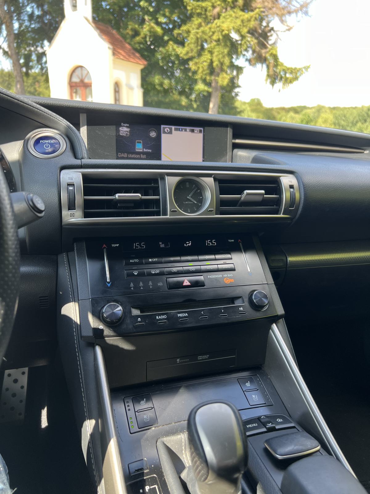 Lexus IS 300H F-Sport, fotografija 15