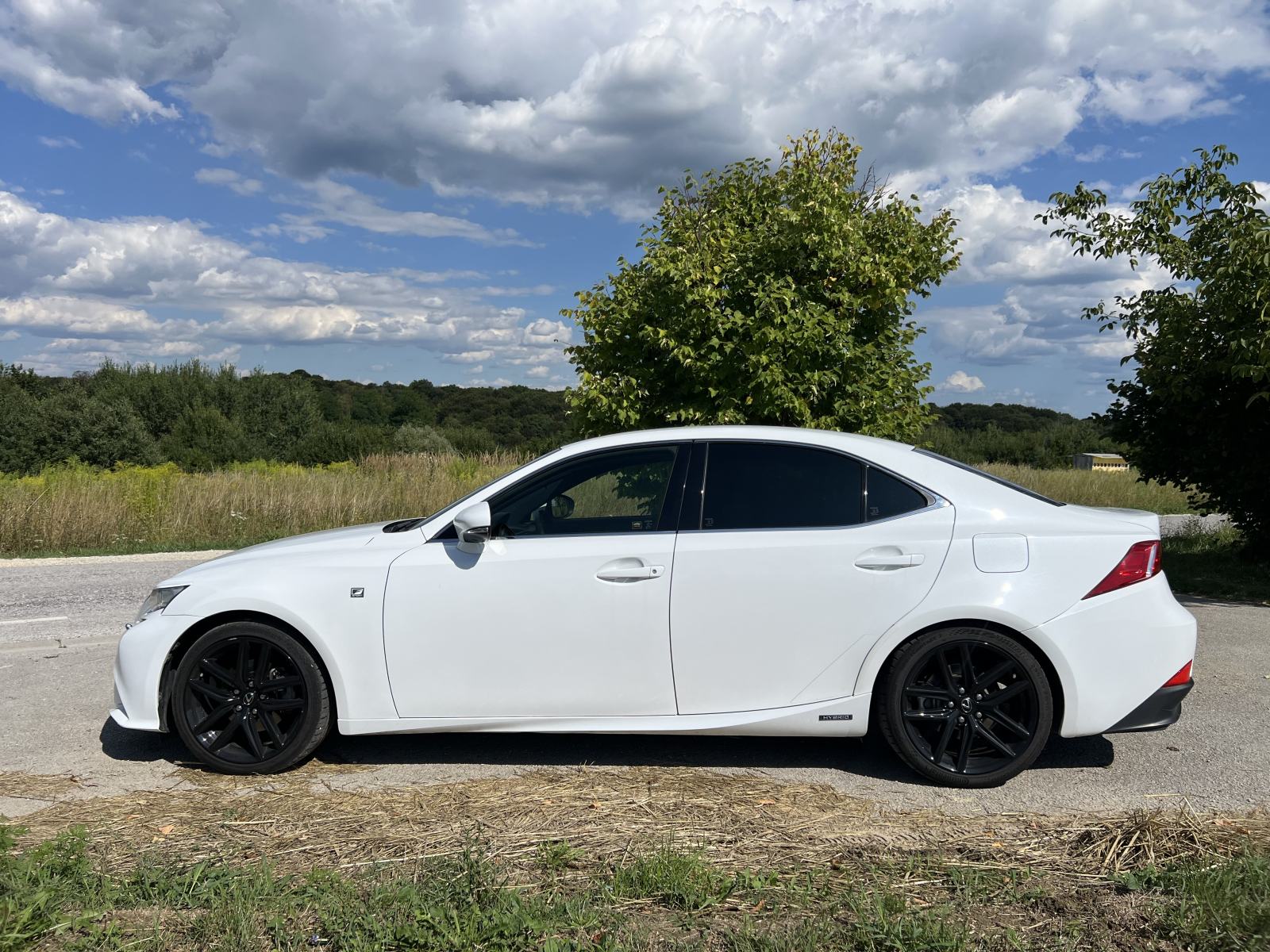 Lexus IS 300H F-Sport, fotografija 6