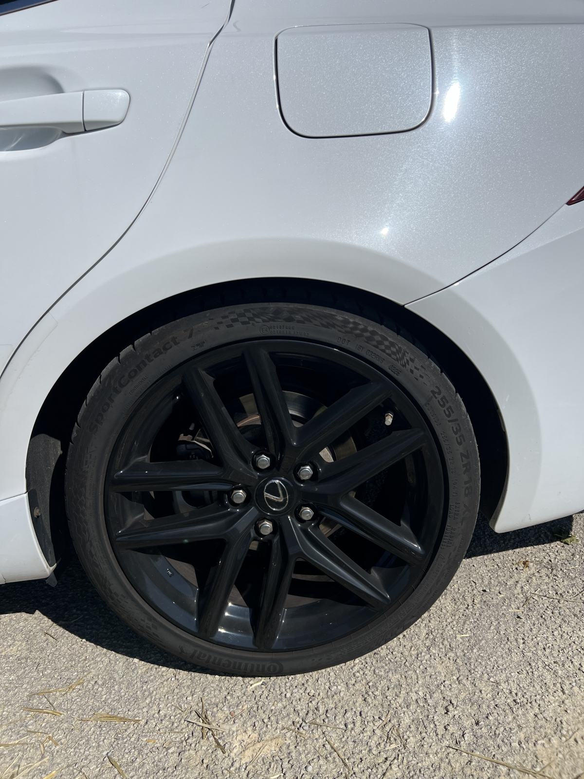 Lexus IS 300H F-Sport, fotografija 11