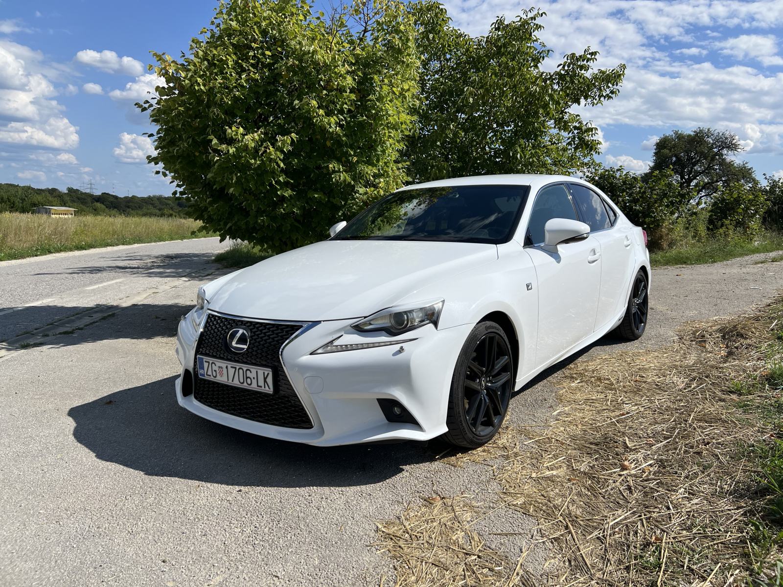 Lexus IS 300H F-Sport, pogled izvana - slika 5